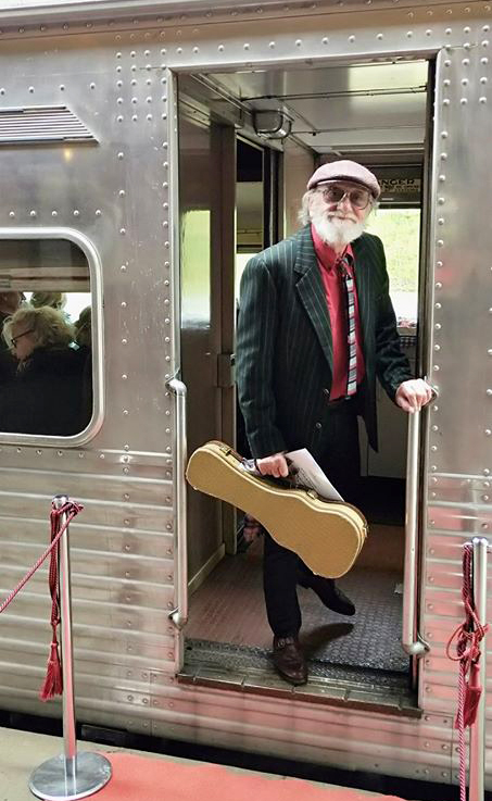 Ronnie on train Oct-2019.jpg